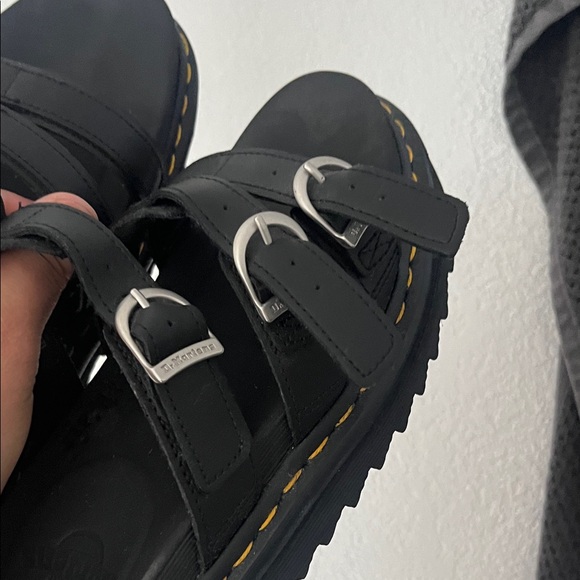 Womans Doc Martin Blaire Slide Sandals, Like New! 11 (43). - Picture 6 of 9